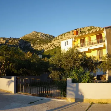 Holiday Apartment On The Beach Klek Exterior photo