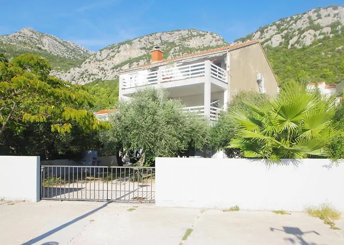 Holiday Apartment On The Beach